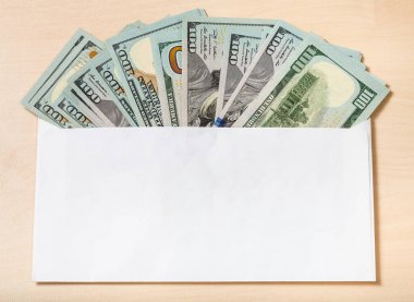 zarf içinde yüz dolar faturaları fan