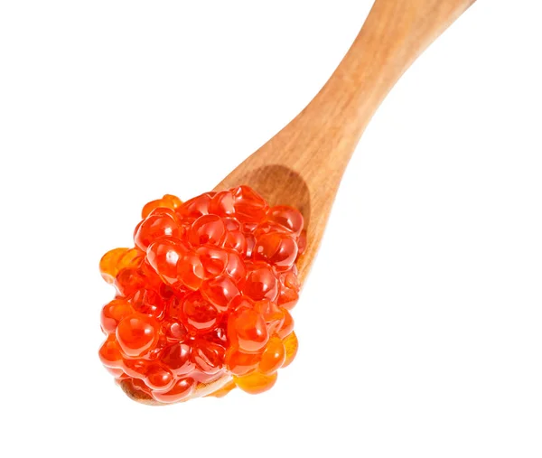 Vista superior de pequena colher de madeira com caviar vermelho — Fotografia de Stock