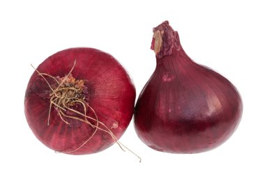 beyaz izole olgun kırmızı soğan iki ampul