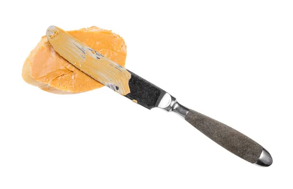 Nůž a sendvič s chlebem a arašídovým máslem — Stock fotografie