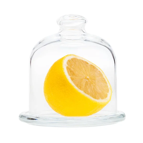 Metade de limão em vidro Lemon Keeper isolado — Fotografia de Stock