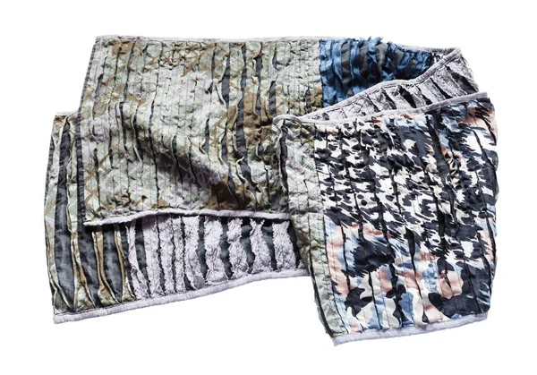 Сложенный шарф из резной шелковой и хлопковой ткани — стоковое фото