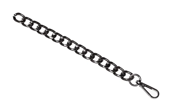 Kawałek czarnego łańcucha z karabińczykiem izolowane — Zdjęcie stockowe