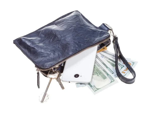 กระเป๋าที่มีโทรศัพท์ กุญแจ ไพ่ และดอลลาร์ — ภาพถ่ายสต็อก