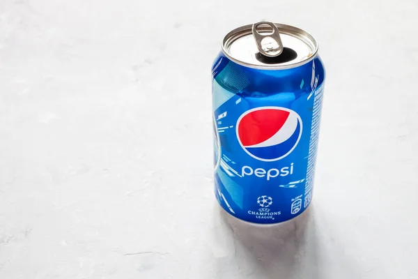 Mosca Russia Giugno 2020 Bombola Aperta Pepsi Con Logo Della — Foto Stock