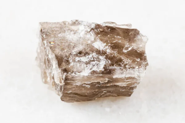 Nahaufnahme Eines Natürlichen Minerals Aus Der Geologischen Sammlung Unpoliertes Rauchquarzgestein — Stockfoto