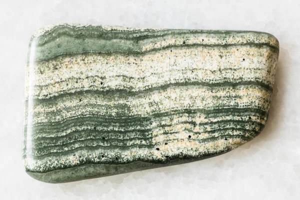 Detailní Záběr Vzorku Přírodního Minerálu Geologické Sbírky Tromlovaný Skarn Rock — Stock fotografie