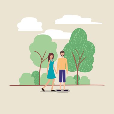 Genç çift üzerinde parkta yürüyüş