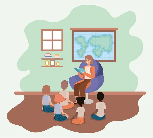 Ανάγνωση βιβλίων γυναίκα στον καναπέ με τα παιδιά — Διανυσματικό Αρχείο