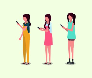 smartphone kullanarak kız grubu