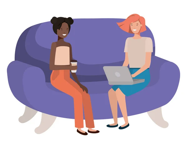 Молоді жінки сидять на дивані аватара персонажа — стоковий вектор