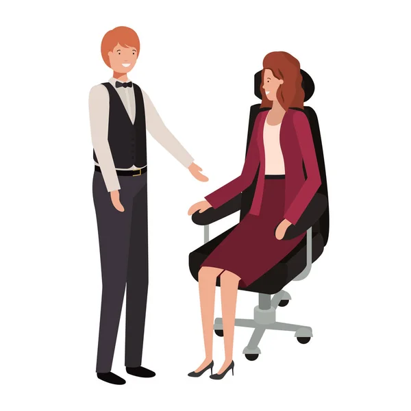 オフィスの椅子に座っている女性と立っている男 — ストックベクタ