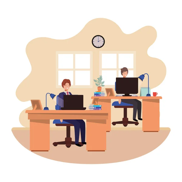 Чоловіки працюють в офісі аватара персонажа — стоковий вектор