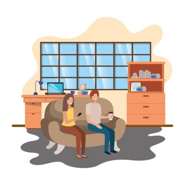 iş ofisinde akıllı telefon kullanan çift