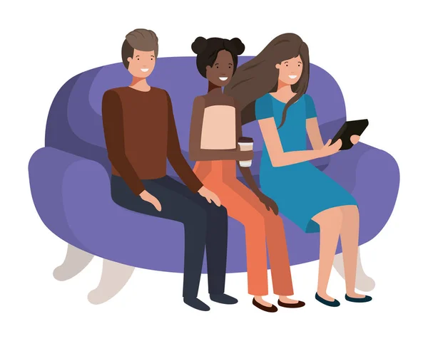 Ομάδα ατόμων που κάθονται στο χαρακτήρα avatar του καναπέ — Διανυσματικό Αρχείο