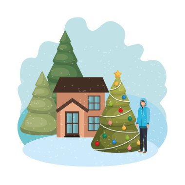 evin dışında noel ağacı ile adam