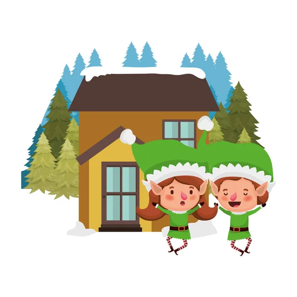 Çam ağaçları ve elfler çift ile ev — Stok Vektör