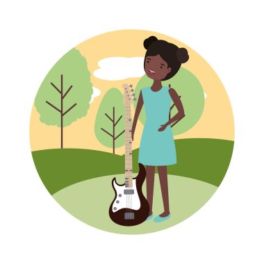 Peyzaj karakterinde elektro gitarlı bir kadın.