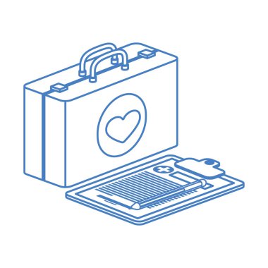 Beyaz arkaplanda ilk yardım çantası