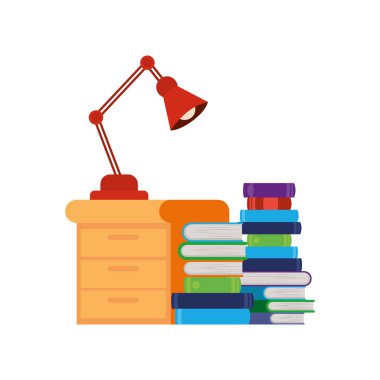 Ahşap çekmecede beyaz arkaplan içinde kitap yığını