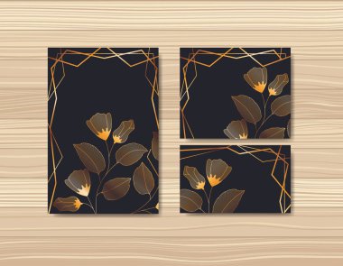 çiçek dekorasyonu ile davetiye kartları ayarlayın