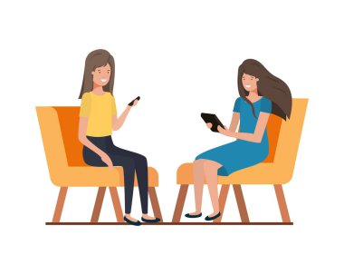 Beyaz arka planda oturan genç kadınlar