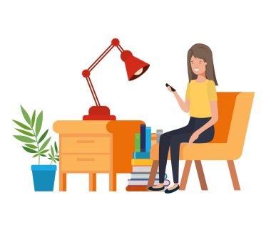 beyaz arka plan ile iş ofisinde oturan kadın