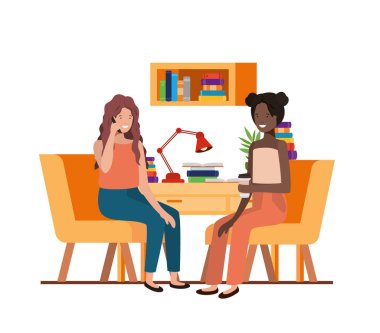 beyaz arka plan ile iş ofisinde oturan kadınlar