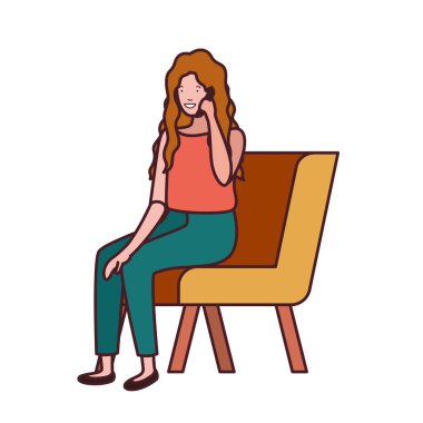 Beyaz arka planda akıllı telefonlu bir kadın sandalyede oturuyor.