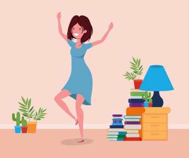 Çalışma odası tasarımında mutlu kadın