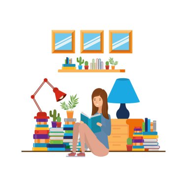 Elinde kitap olan kadın oturma odasında.