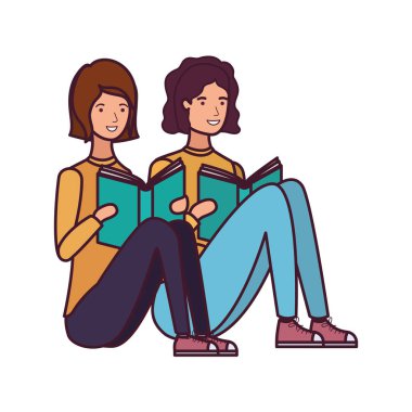 elinde kitap ile oturan çift
