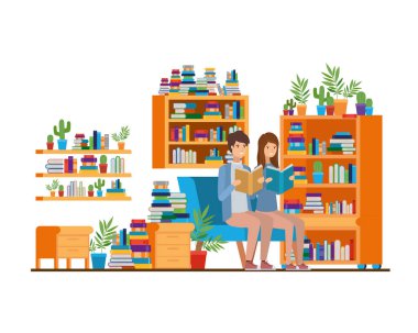 oturma odasında elinde kitap ile çift