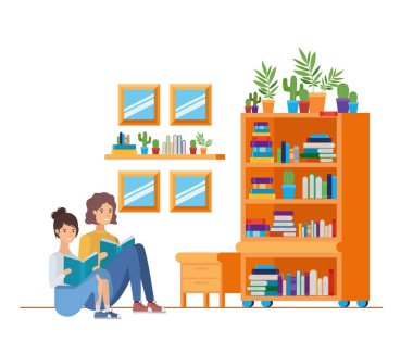 oturma odasında elinde kitap ile çift