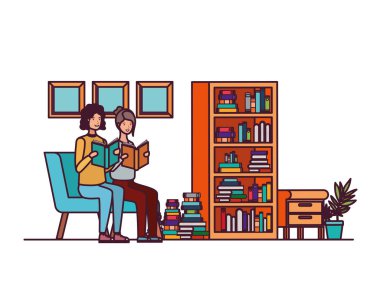 oturma odasında elinde kitap ile çift