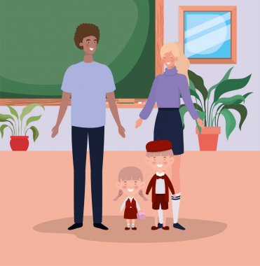 sınıfta küçük öğrenci çocukları ile öğretmen çift