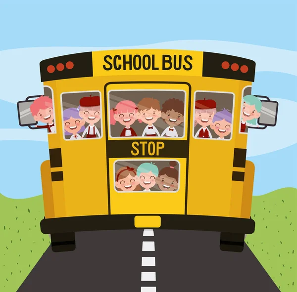 Ônibus escolar com crianças na estrada — Vetor de Stock