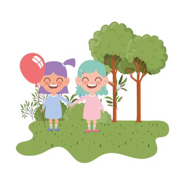 elinde helyum balonu ile gülümseyen kız bebek