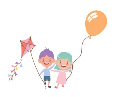 elinde helyum balonu ile gülümseyen çift bebek
