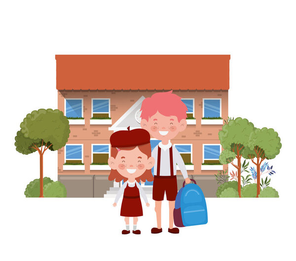 здание начальной школы с учащимися
