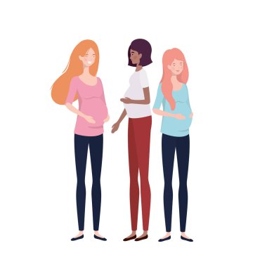 beyaz arka plan üzerinde duran güzel kadın hamile