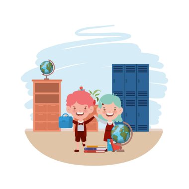 sınıfta okul malzemeleri ile öğrencilerin çift