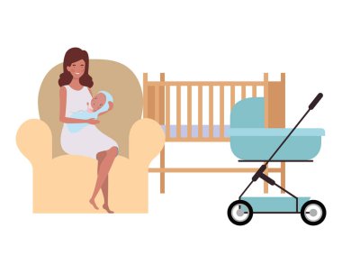 kollarında yeni doğmuş bir bebek ile kanepede oturan kadınlar