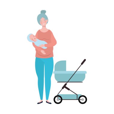 bebek arabasında yeni doğmuş bir bebekle ayakta duran kadın