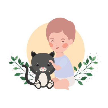 küçük çocuk güzel kedi yavrusu ve şube ve arka plan yaprakları ile oynuyor