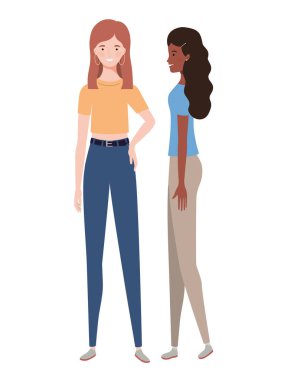 Beyaz arka planda ayakta genç kadınlar