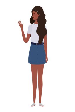 Beyaz arka plan üzerinde duran genç kadın