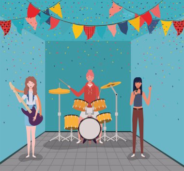 enstrüman karakterleri çalan kadın grubu