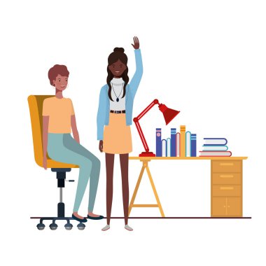 beyaz arka plan ile iş ofisinde oturan kadınlar