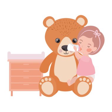 çekmece ve oyuncak karakteri ile sevimli küçük kız bebek